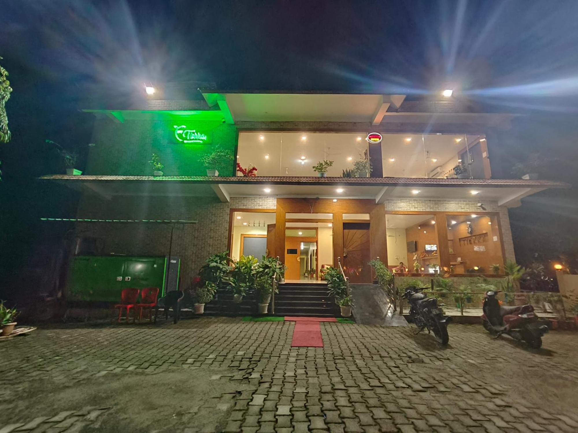 Tierra Hotel Cum Restaurant Kāziranga Dış mekan fotoğraf